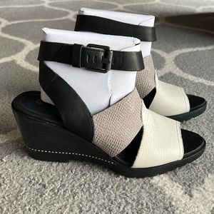 Sorel wedges, size 9, color black, tan, taupe